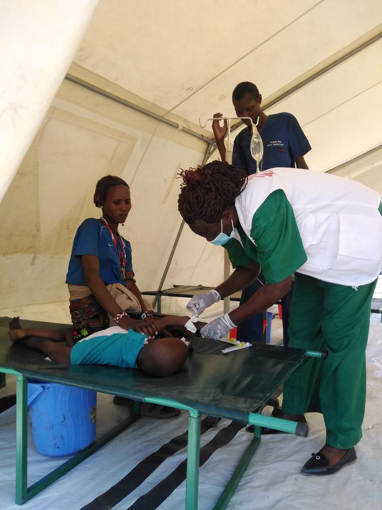 MSF_Team_Kenya_Cholera_Treatment_Centre_MSF319238