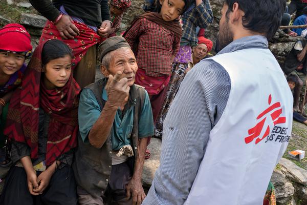 MSF's mobile clinic in Dhading district, Nepal, on 6 May: Photo: Brian Sokol/MSF