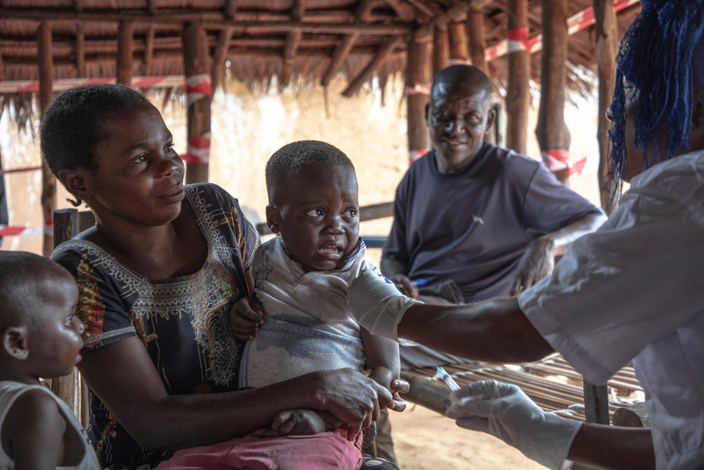 MSF, Doctors without Borders, Measles Vaccination in DRC