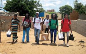 An MSF team of peer educators, counsellors and nurses provide outreach services in Moatize hotspot, Tete, Mozambique.