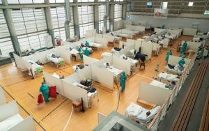 The 60-bed Khayelitsha Field Hospital was developed by MSF to support the nearby Khayelitsha District Hospital. Western Cape, South Africa