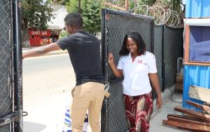 Image showing Olga, an MSF Female Security Guard in Nampula, Mozambique.
