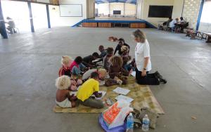 MSF psychologist Cynthia Scott runs mental health activities with children in the temporary evacuation shelters in Honiara, capital of the Solomon Islands, after devastating flash floods in early April displaced people from their homes. 