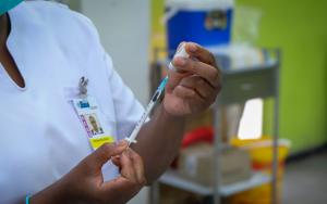 MSF, Doctors Without Borders, South Africa, khayelitsha COVID-19 vaccine drive 