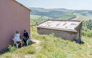MSF staff in South Africa, KwaZulu-Natal speaking with a Drug Resistant Tuberculosis (DR-TB)patient