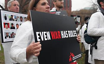 MSF Delivers Petition Calling For Investigation Into Kunduz Hospital Attack