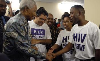 Nelson Mandela visiting MSF projects in Khayelitsha, South Africa.