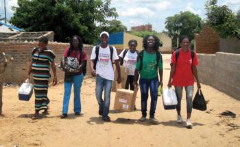 An MSF team of peer educators, counsellors and nurses provide outreach services in Moatize hotspot, Tete, Mozambique.