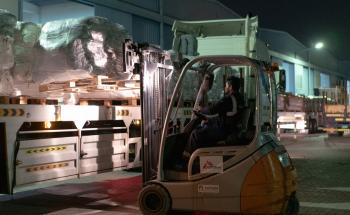 73 tons of Doctors Without Borders (MSF) material have been packed and left from Dubaï