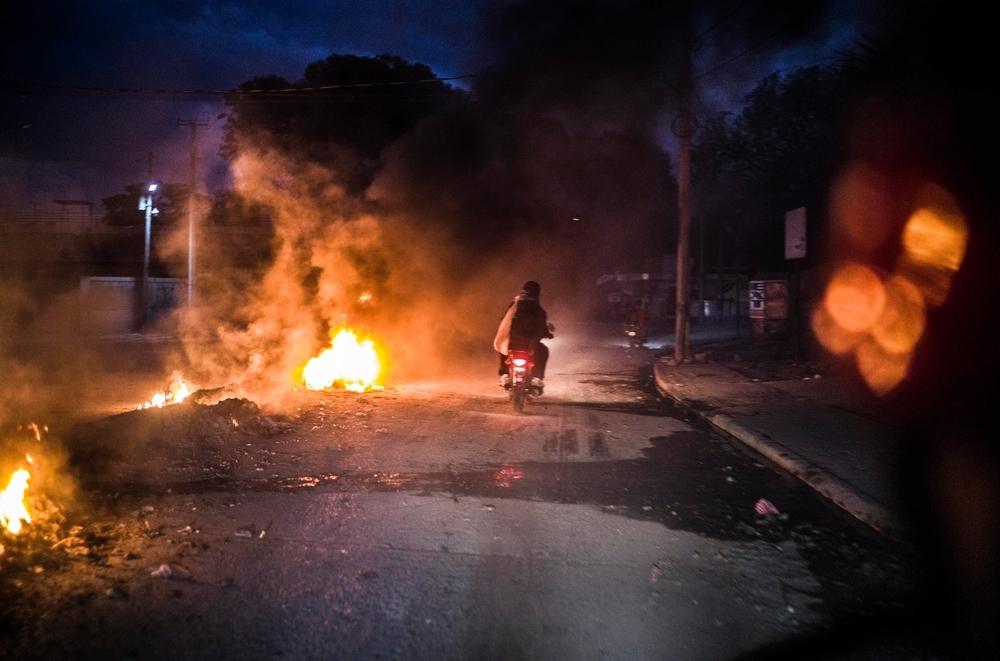 Image of gang violence in Port-au-Prince Haiti