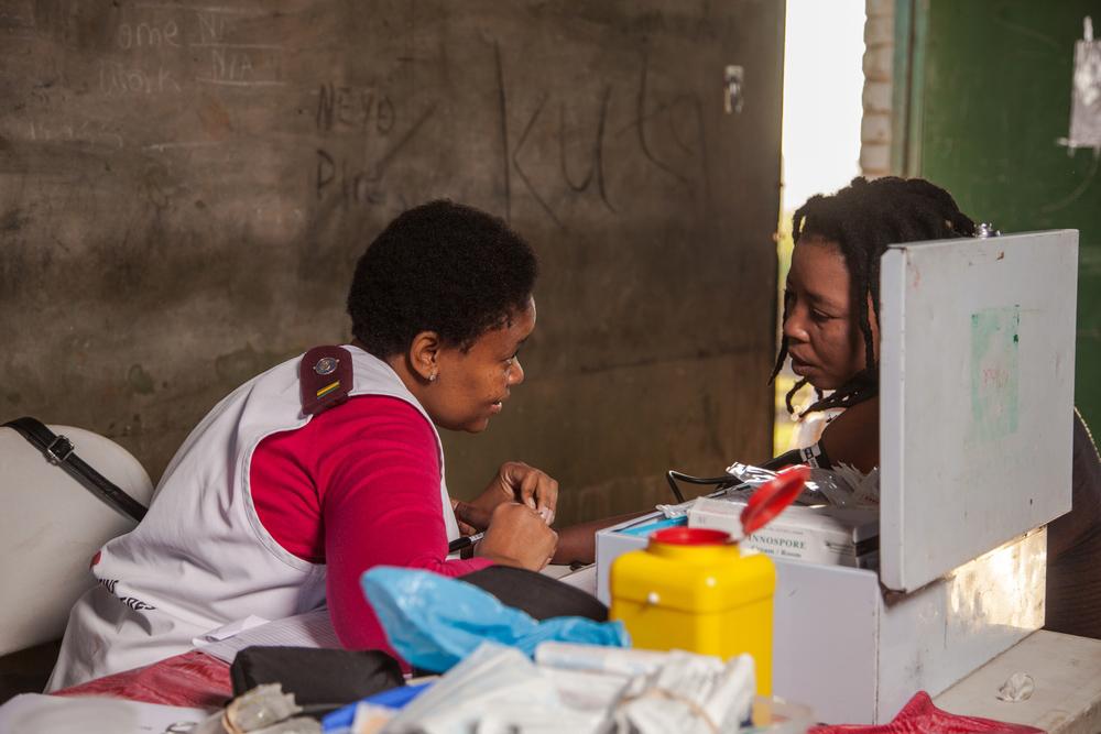 MSF nurses provides HIV Counselling, Testing and Treatment to a farm worker in Eshowe, KwaZulu-Natal