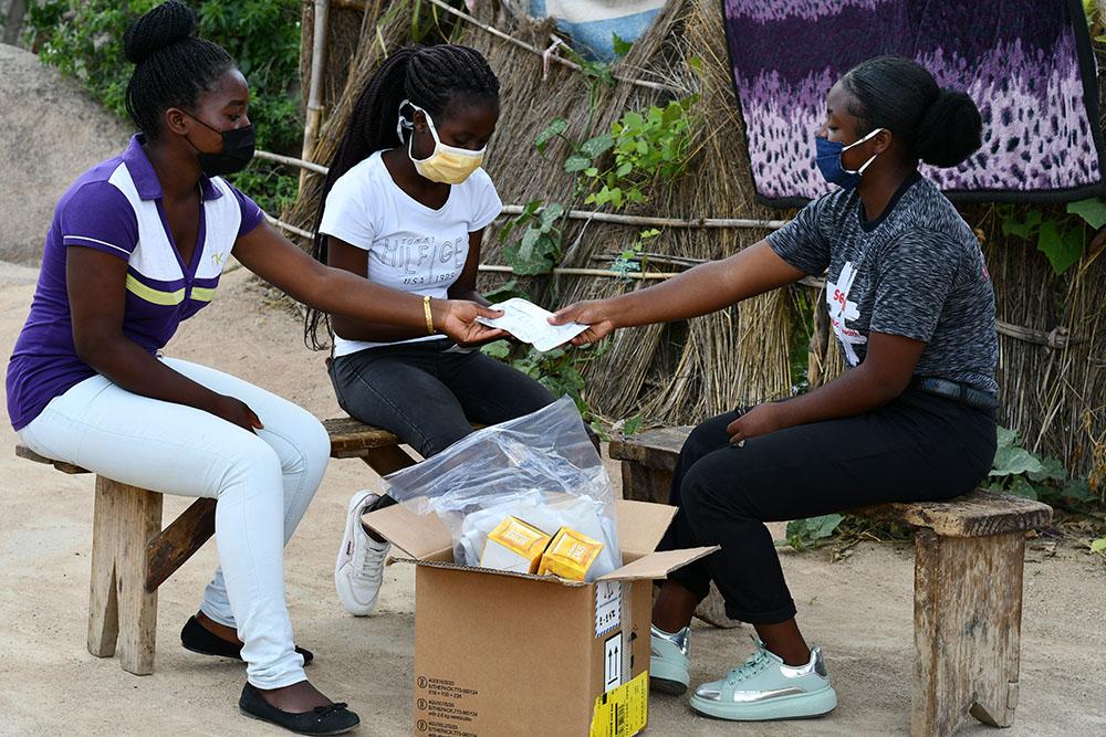 Zimbabwe Peer educators in Epworth