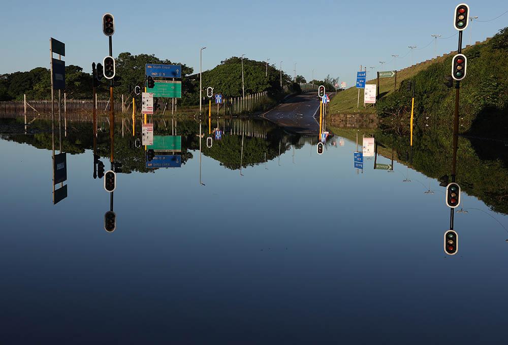The catastrophic flash flooding that ensued on 11 April in the eThekwini region in South Africa’s KwaZulu-Natal Province has left 40,000 people homeless and many are sheltering in community-based schools, churches and halls without food, cookware, mattresses, blankets, clothes and basic hygiene products.