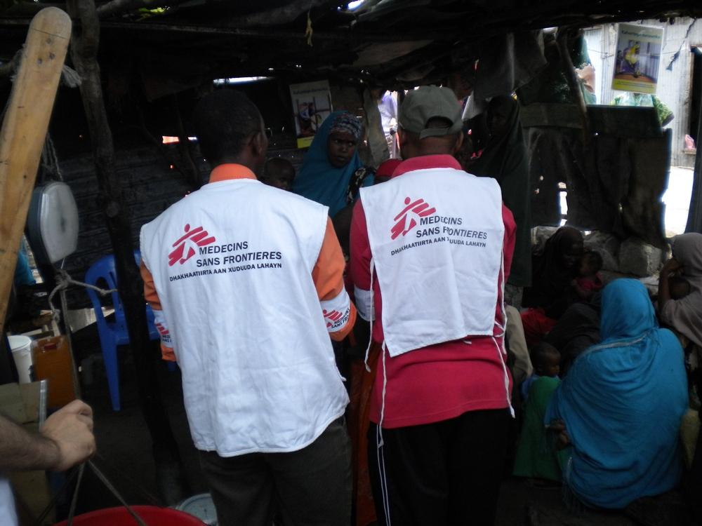 MSF staff doing nutritional screening and health in Warshadaha