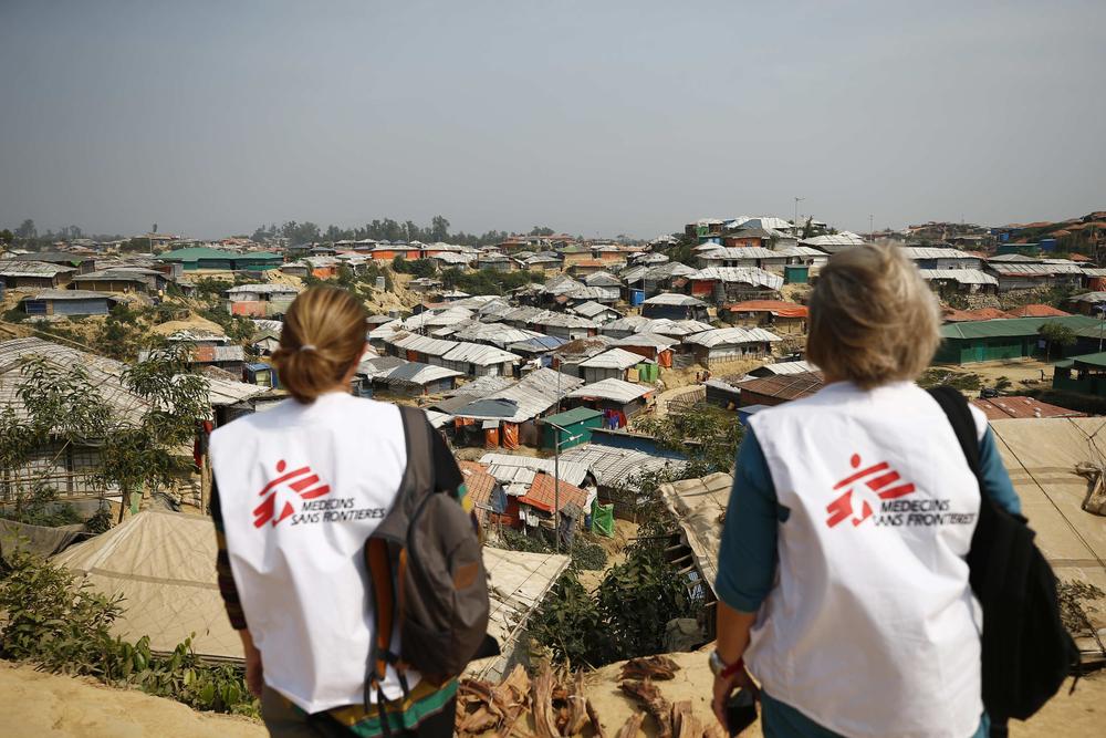 MSF_Italy_Staff_In_Bangladesh_MSF259401