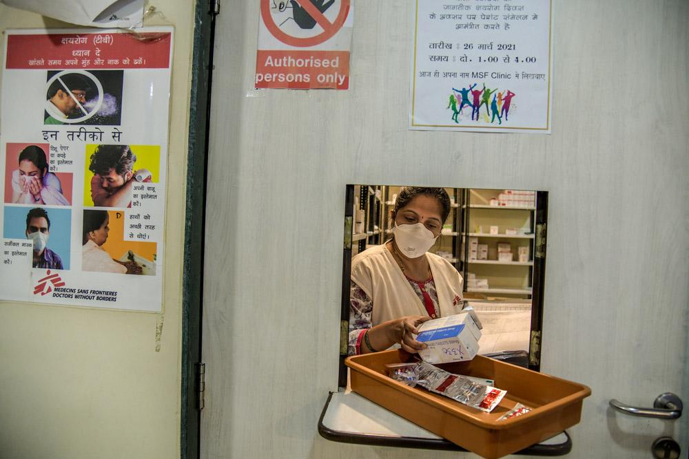 MSF Pharmacist dispensing Bedaquiline and Delamanid based DRTB