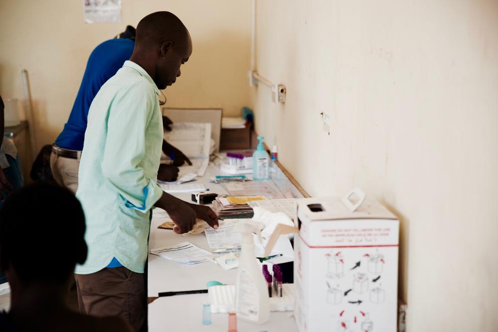 MSF_Malawi_HIV_Teen_Club