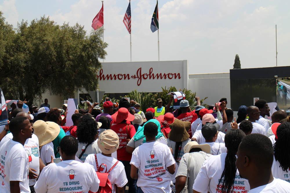 MSF_Protest_At_J&J_Offices_In_SA_MSF288569