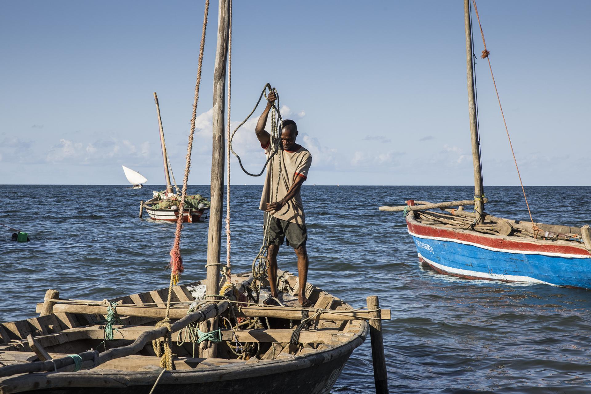 Ships or boats in Mozambique. Cholera. 