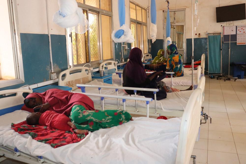 MSF, Doctors without Borders, Measles patients in BRH isolation ward