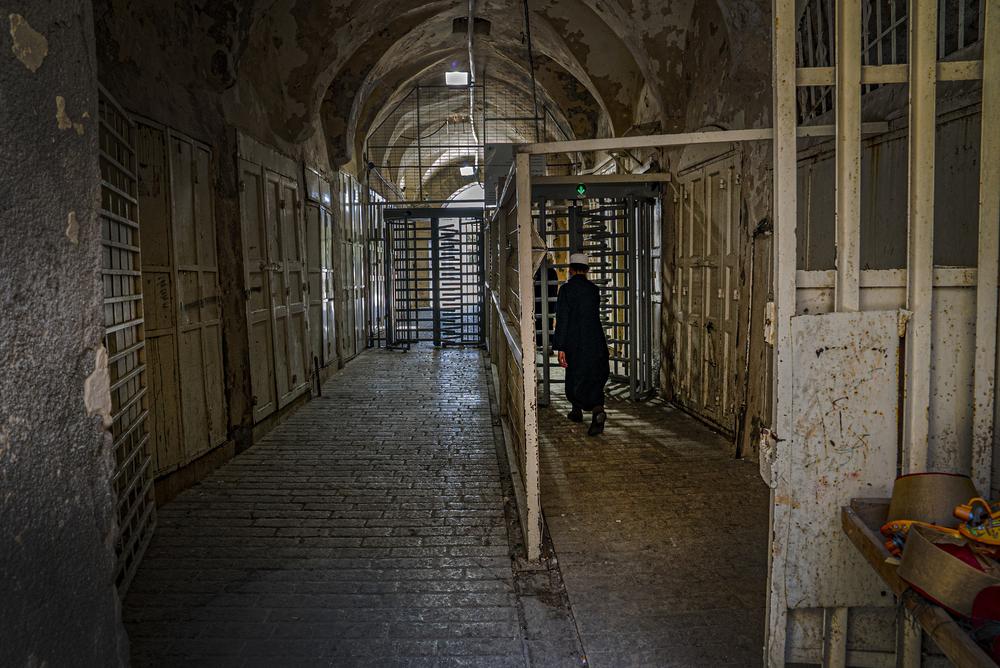 MSF professionals offering mental health consultations to Palestinian civilians in the city of Hebron
