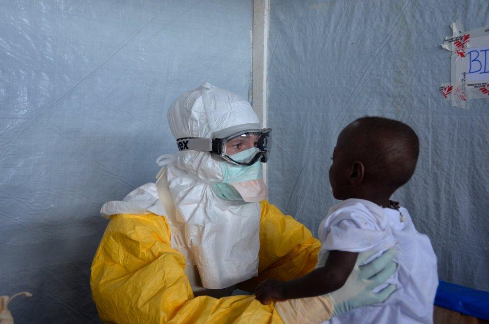Ebola in West Africa: Epidemic requires massive deployment of