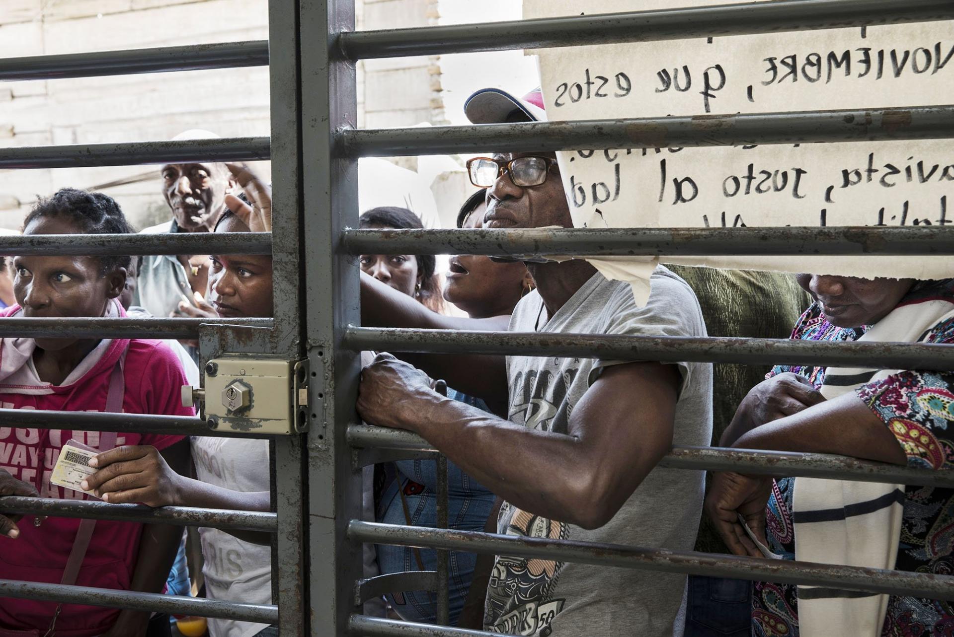 Colombia: People suffer high levels of violence despite ...