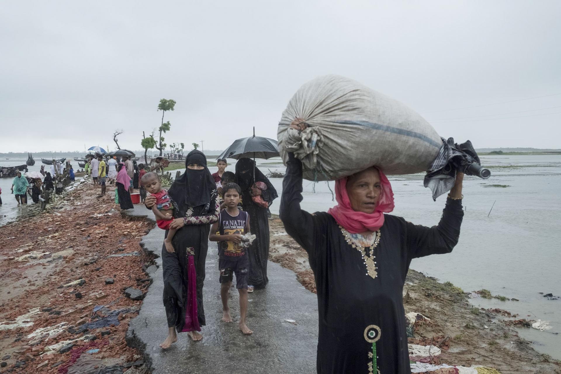 Bangladesh, Refugees