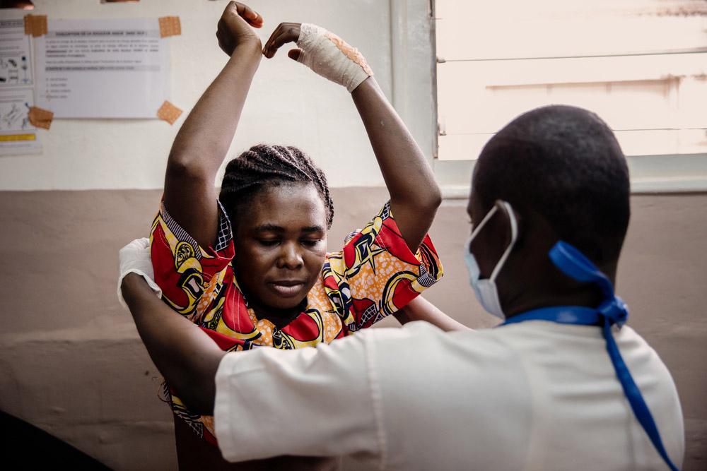 The journey of a wounded woman at MSF'SICA hospital in Bangui, Central African Republic MSF, Doctors Without Borders, A year in Pictures 2021