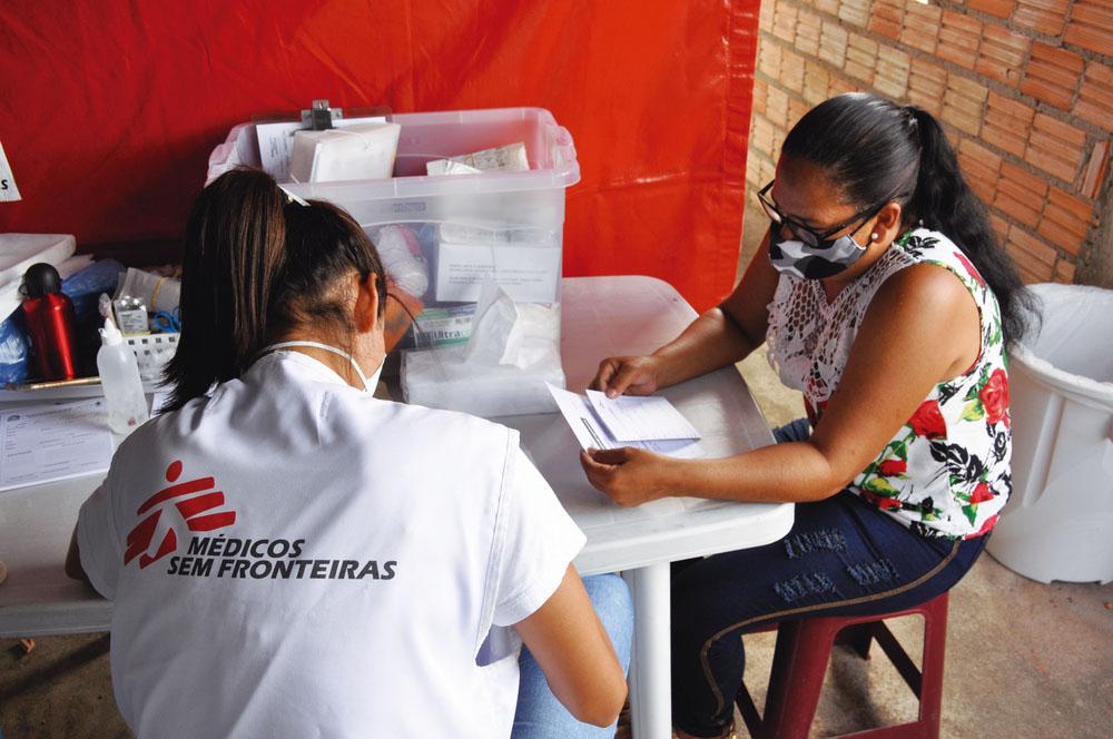 Patients consulting with our MSF teams in Brazil