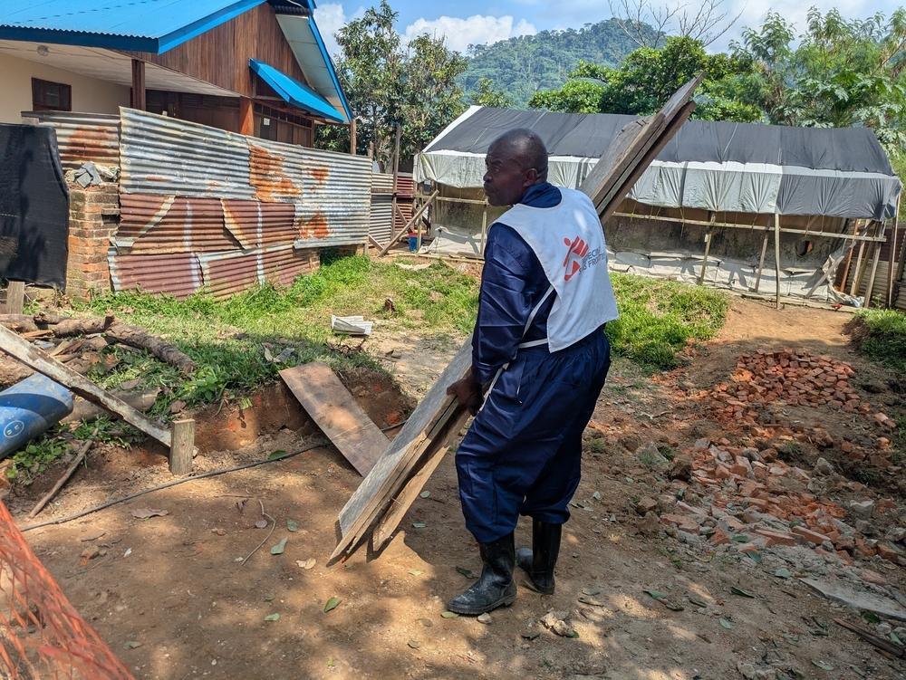 MSF, Doctors Without Borders, Ebola outbreak in DRC