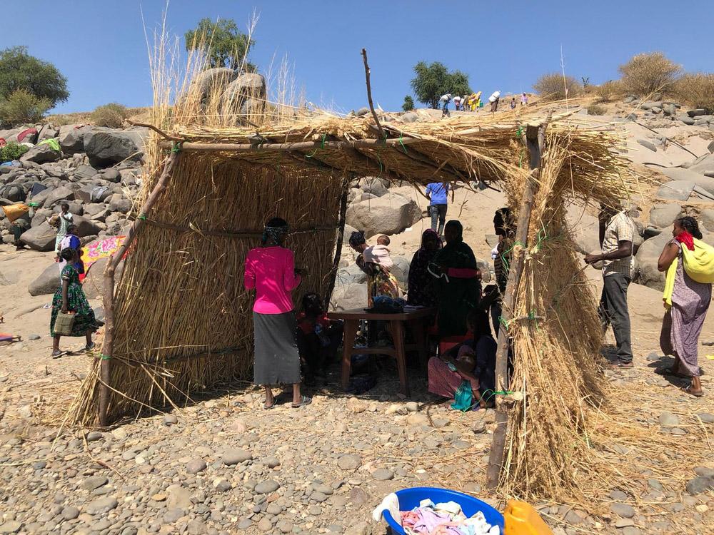 Picture of Ethiopian Refugees Crossing where MSF is providing screening at Hamadayet Border, 19 November 2020