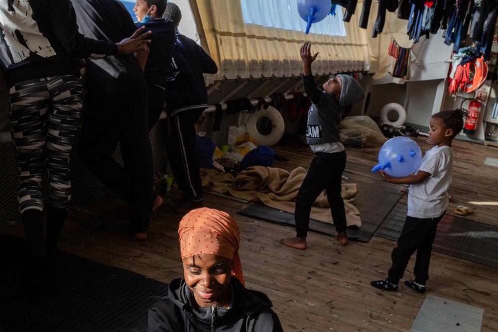 Children on the ‘streamer deck’ playing on MSF Geo Barrent