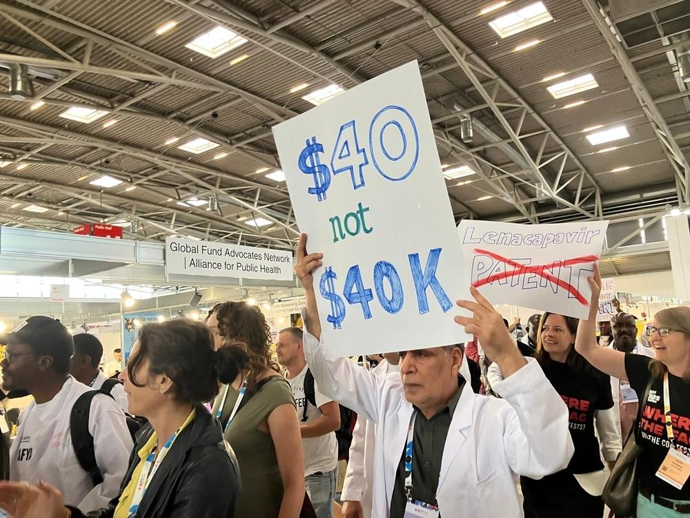 MSF calls on Gilead to expand access to game-changing HIV prevention medicine lenacapavir