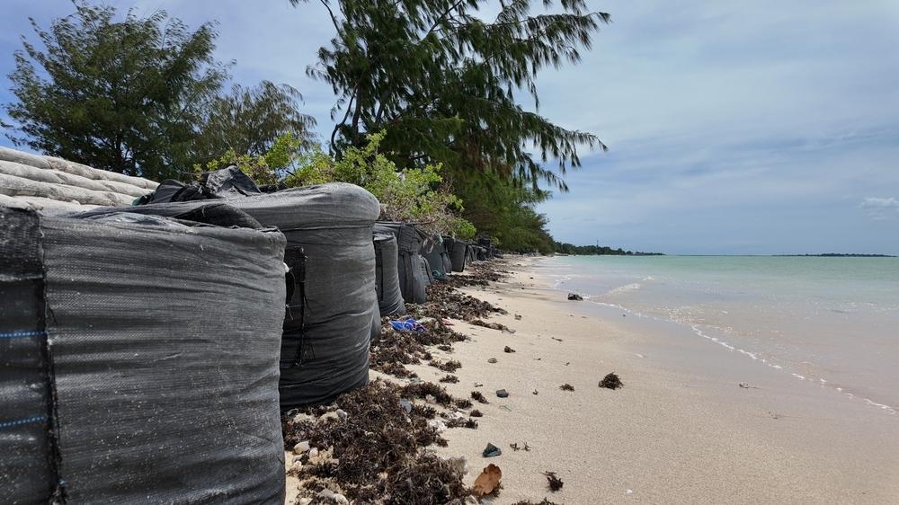 Climate change and water security in Kiribati
