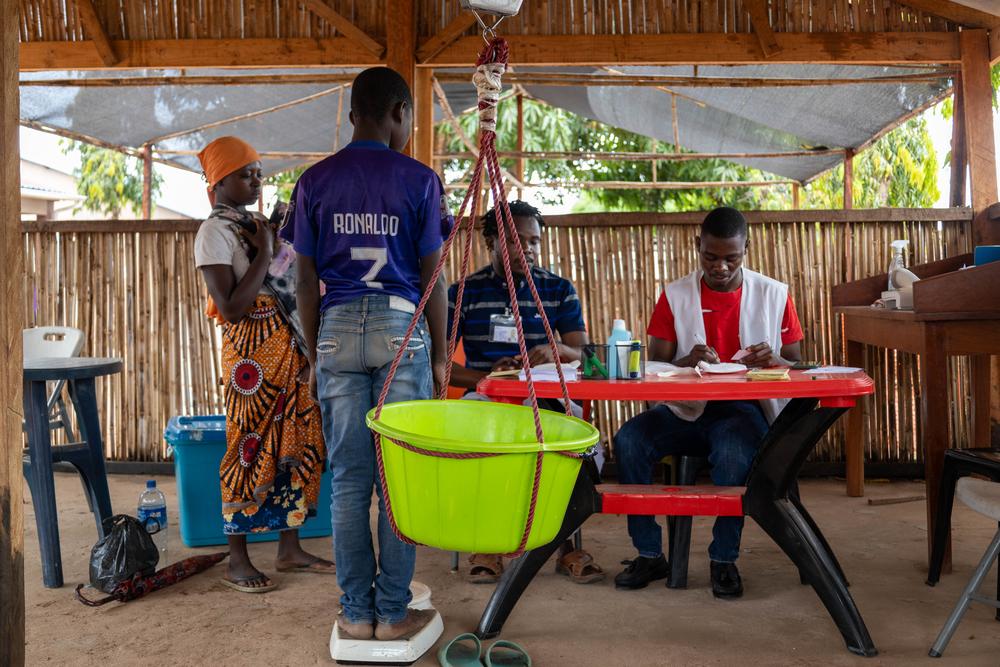 Image of a paediatric triage area at MSF’s Clinic in Nanga, Macomia, Cabo Delgado.