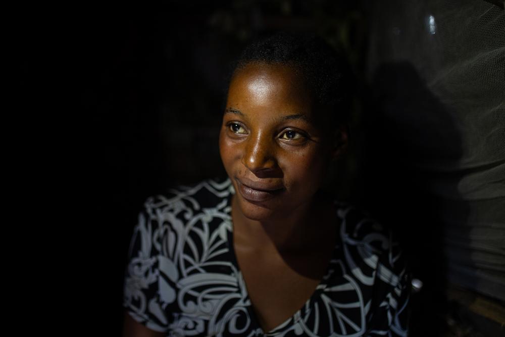MSF, Doctors Without Borders, A year in Pictures: Women's living conditions at Kanyaruchinya displacement site