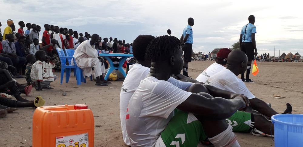 MSF_Football_Team_Playing_In_Abyei_South_Sudan_Field_MSB160258
