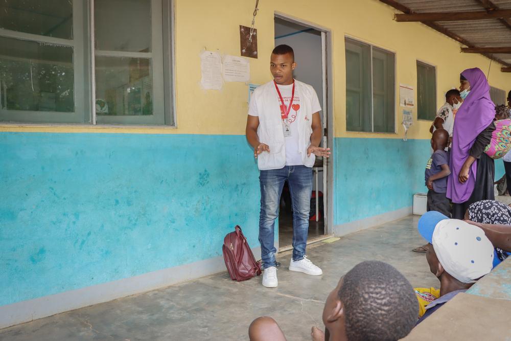 MSF staff, Nelson, health promoter in Mozambique. 