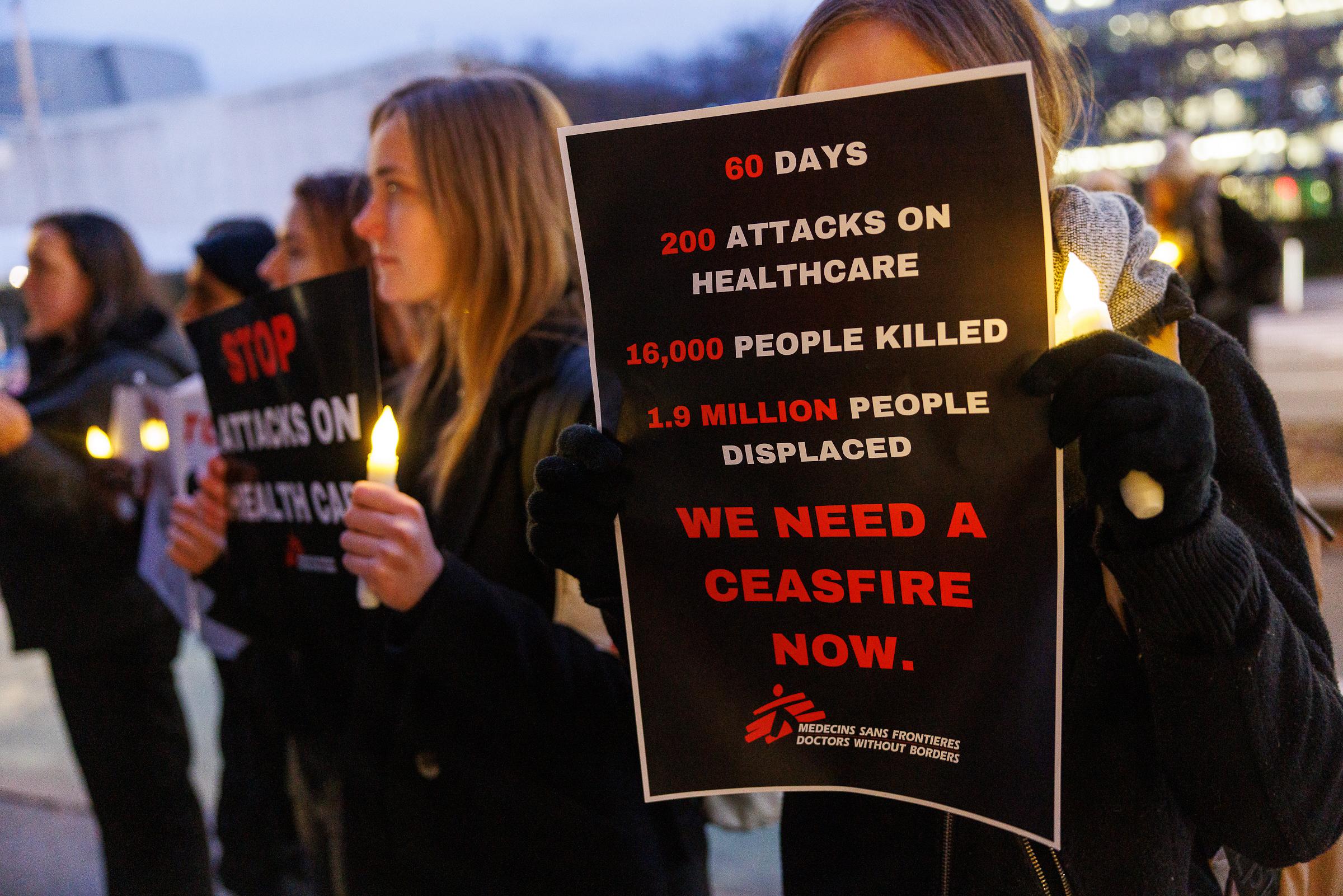 Image of a Gaza vigil at the UN. US blocks Gaza ceasefire resolution