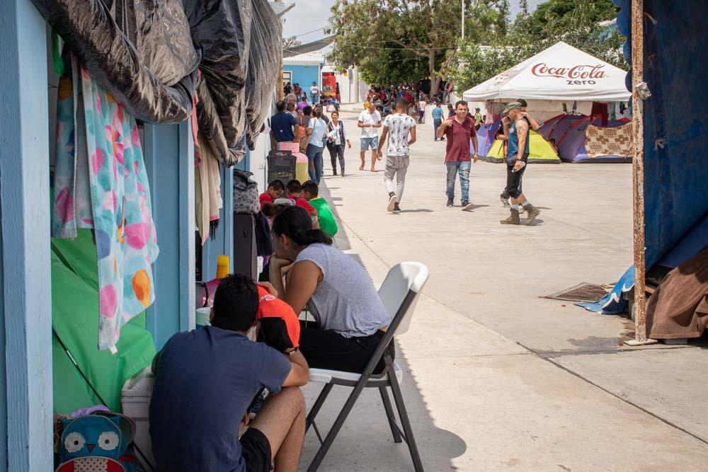 A picture of migrants outside the camp in Reynosa, Tamaulipas, Mexico