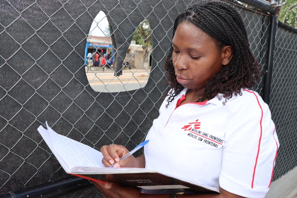 Image of Olga Sabonete, Female Guard in Mozambique