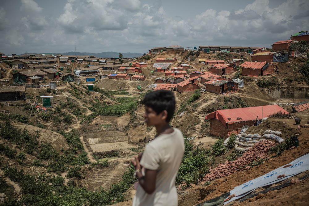 MSF, Doctors Without Borders, Rohingya refugee fleeing into Bangladesh