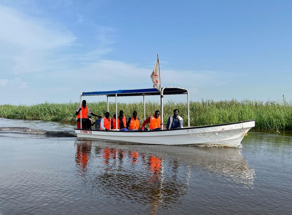 MSF, Doctors Without Borders, Driving boats to transport patients