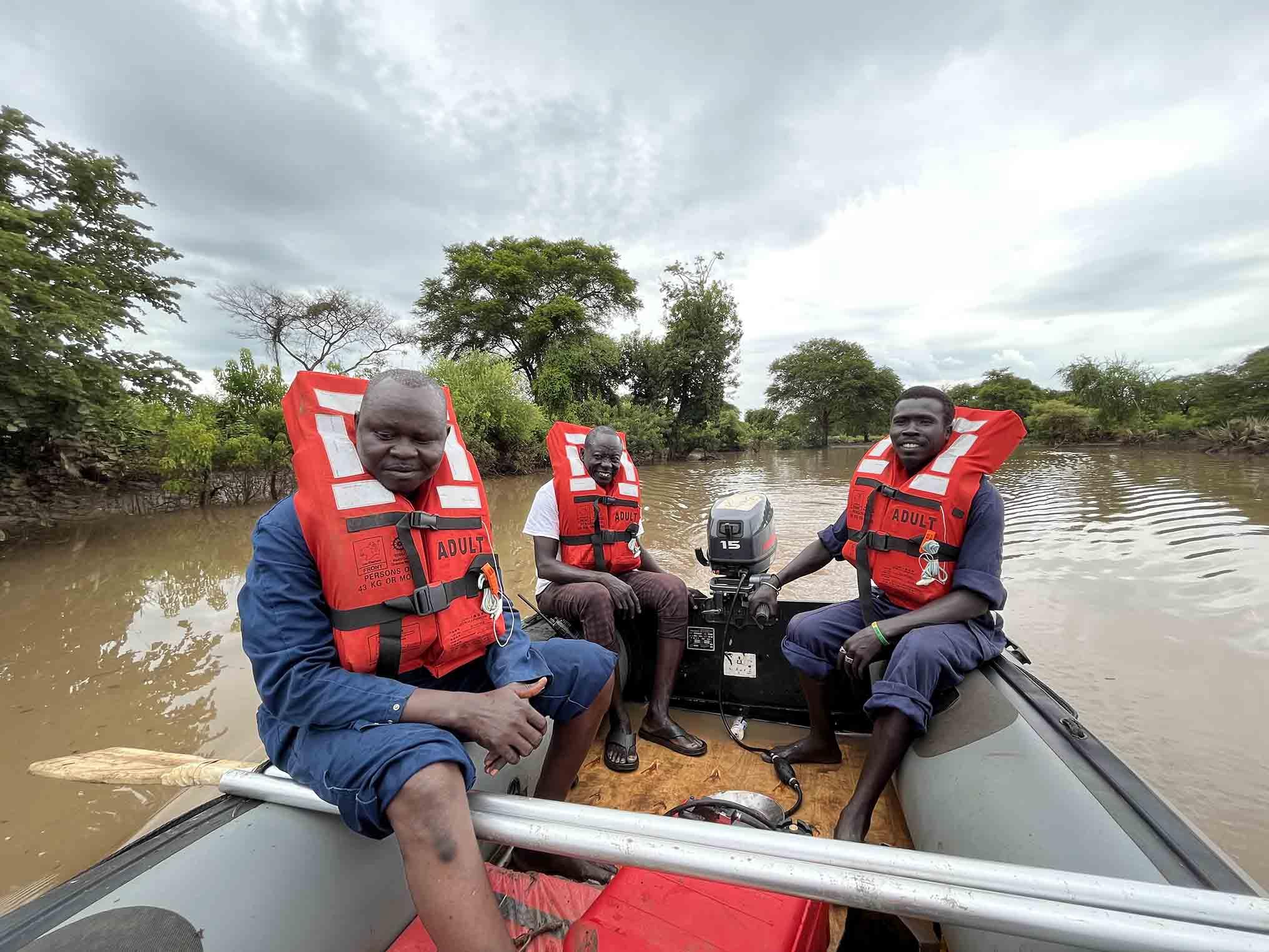 MSF, Doctors Without Borders, Driving boats to transport patients