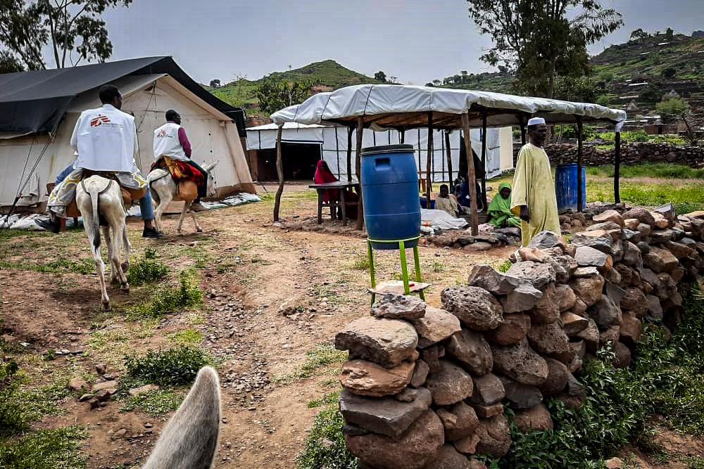 Healthcare on Donkeys in Sudna 