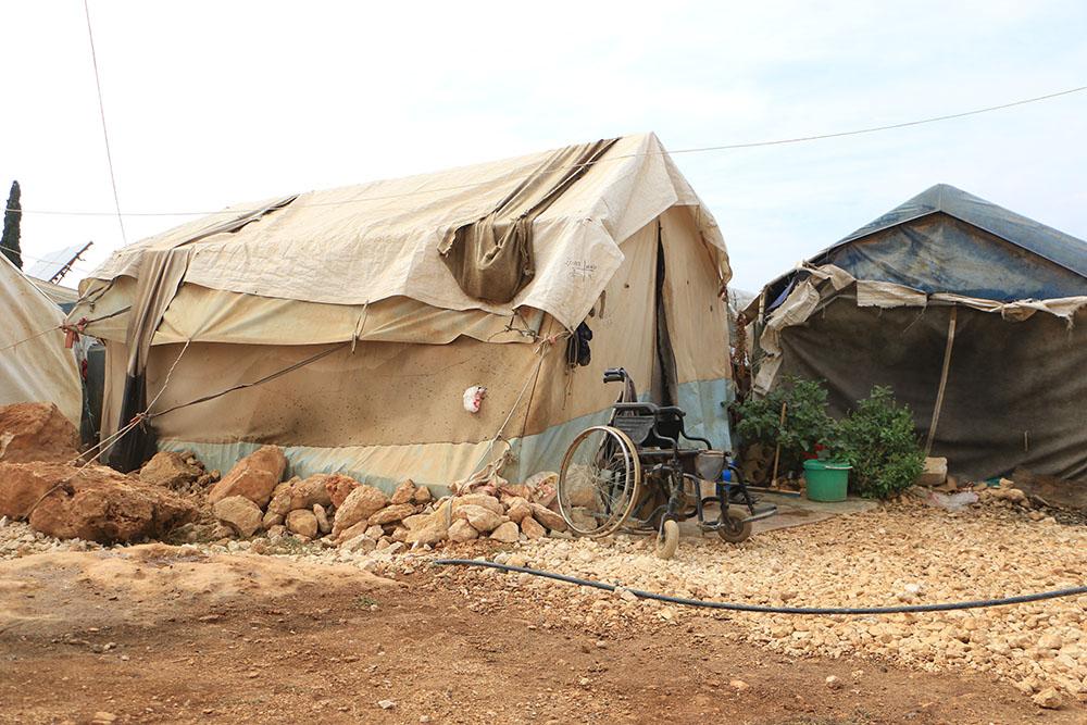 In northwest Syria, the harsh living conditions and the limited access to basic shelter, sanitation, food, water and healthcare, become even more overwhelming during winter. 