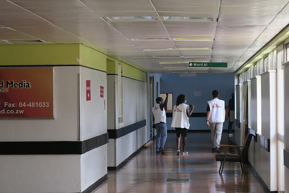 A picture of MSF staff inside the Parirenyatwa Hospital in Zimbabwe.
