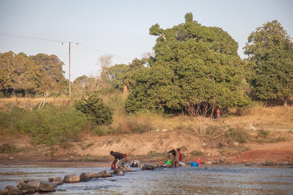 At_The_Meluli_River_In_Mozambique_MSB162815