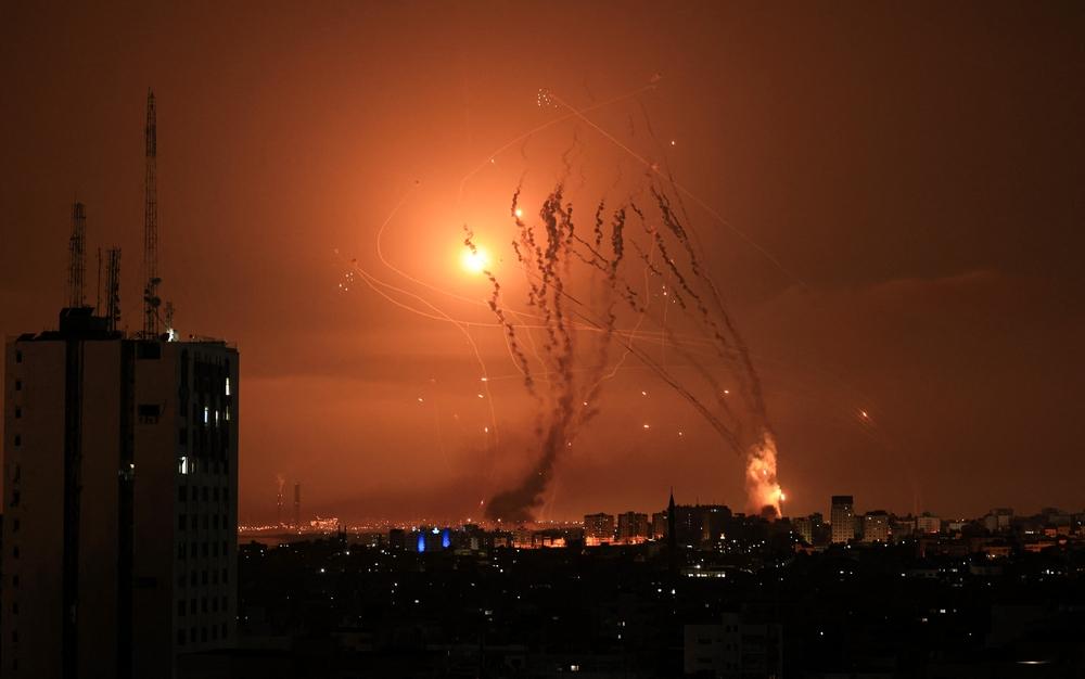 Image showing air strikes amidst conflict in Gaza, Israeli-Palestine war.